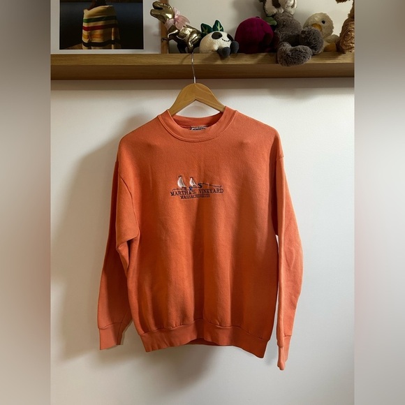 Sweaters - Vintage “ Martha’s Vineyard” Sweater - size M